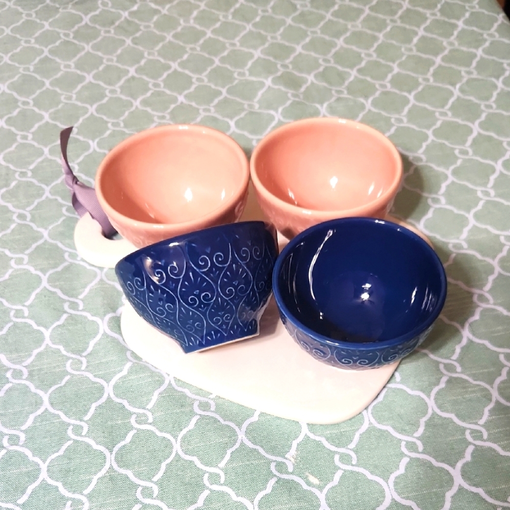 4 ADORABLE BOWLS